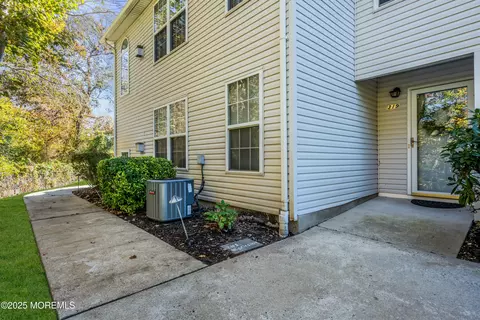 Other - 319 Deuce Dr, Wall, NJ 07719 photo 6 of 7
