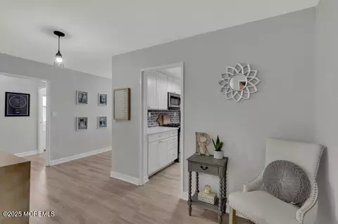 28 Riverside Ave #4G, Red Bank, NJ 07701