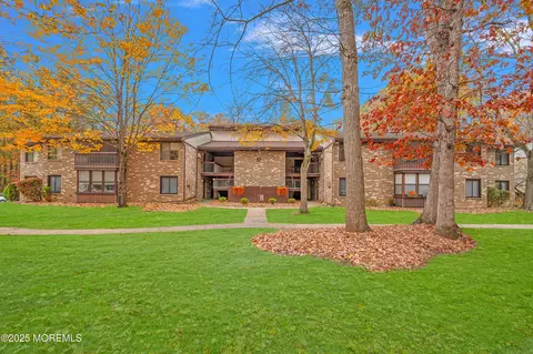 97 Arrowood Rd #A, Englishtown, NJ 07726
