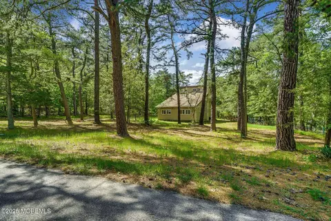 Exterior - 84 Willow Dr, Jackson, NJ 08527 photo 7 of 7