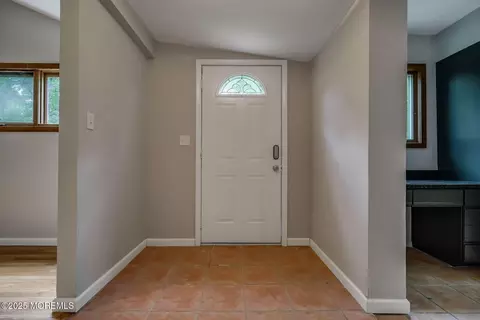 Entry Way - 84 Willow Dr, Jackson, NJ 08527 photo 1 of 5