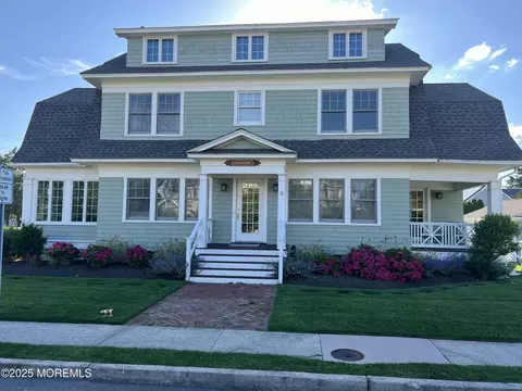920 East Ave, Mantoloking, NJ 08738