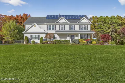 6 Scottsdale Ct, Jackson, NJ 08527
