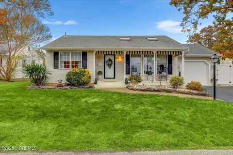 55 Crest Dr, Brick, NJ 08724