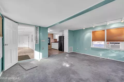 Living - 5 B Trl, Brick, NJ 08724 photo 3 of 3