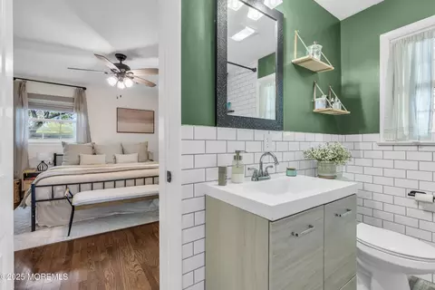 Bath - 1012 E Panama Ct, Forked River, NJ 08731 photo 2 of 4