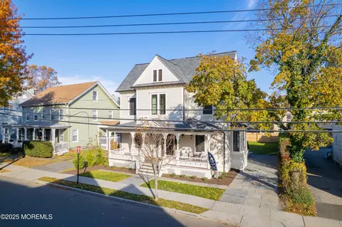 65 Washington St, Red Bank, NJ 07701