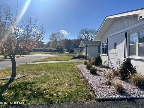 20 Lamb Rd, Brick, NJ 08724 photo 4