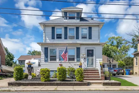 98 William St, South River, NJ 08882