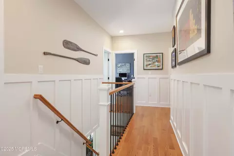 Entry Way - 41 Forrest Ave, Rumson, NJ 07760 photo 2 of 3