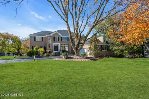 7 Bordeaux Ln, Holmdel, NJ 07733
