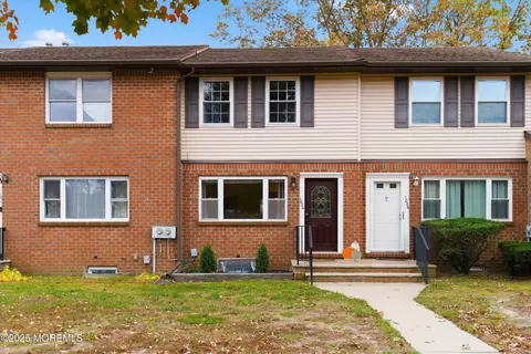 1024 Tammy Ct #H, Brick, NJ 08724