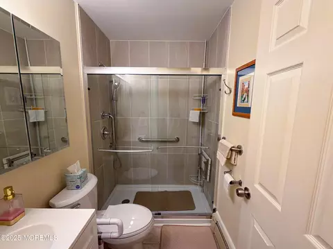 Bath - 2 Corey Ln #C, Jackson, NJ 08527 photo 2 of 2