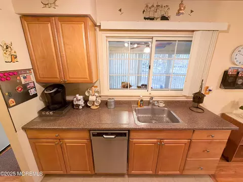 Kitchen - 2 Corey Ln #C, Jackson, NJ 08527 photo 2 of 4