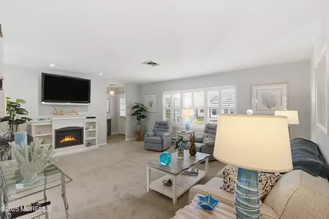 839 Inverness Ct # A, Lakewood, NJ 08701