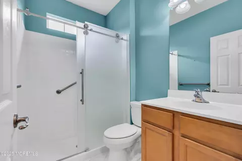 Bath - 42 Pembroke Dr, Jackson, NJ 08527 photo 1 of 4
