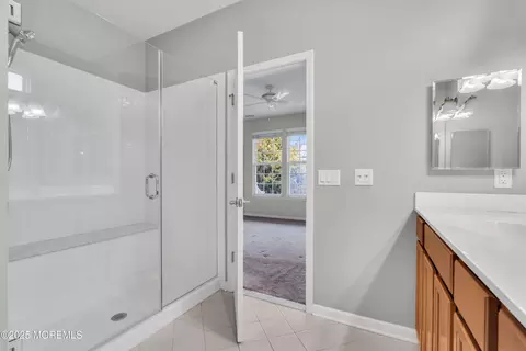 Bath - 42 Pembroke Dr, Jackson, NJ 08527 photo 4 of 4