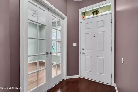 Entry Way - 42 Pembroke Dr, Jackson, NJ 08527 photo 2 of 3