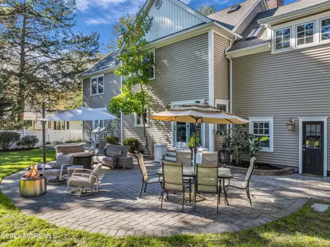 Exterior - 1004 Cedar Ln, Brielle, NJ 08730 photo 5 of 9