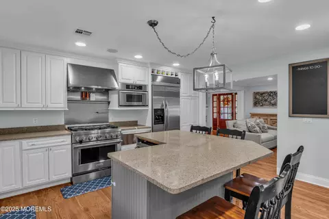 Kitchen - 1004 Cedar Ln, Brielle, NJ 08730 photo 2 of 7