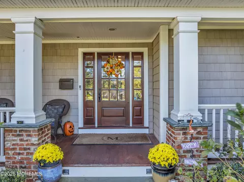 Exterior - 1004 Cedar Ln, Brielle, NJ 08730 photo 3 of 9
