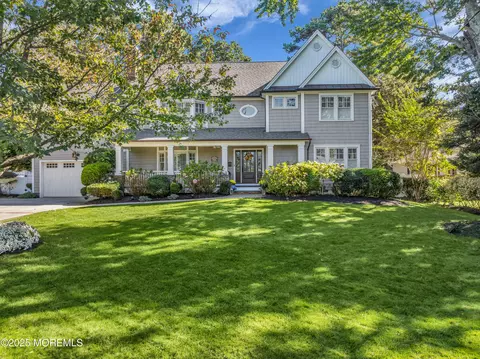 Exterior - 1004 Cedar Ln, Brielle, NJ 08730 photo 2 of 9