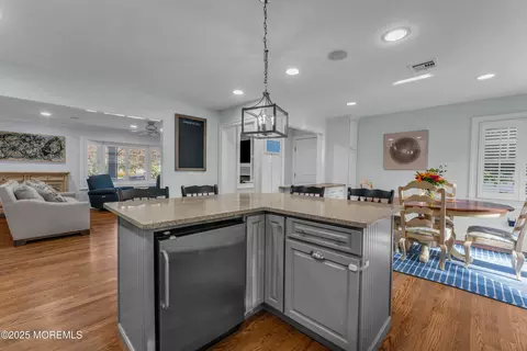 Kitchen - 1004 Cedar Ln, Brielle, NJ 08730 photo 7 of 7