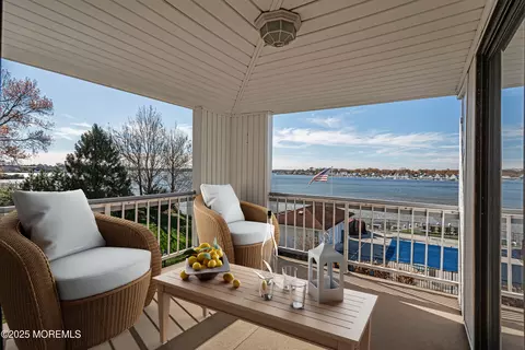 107 Riverview Ave #121C, Neptune City, NJ 07753
