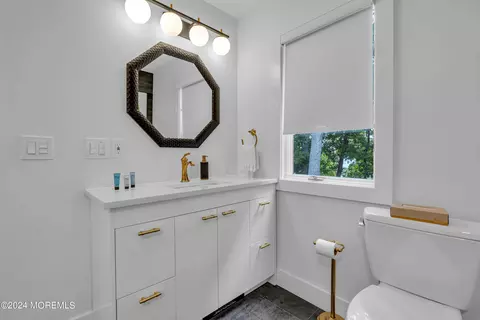 Bath - 222 Bartley Rd, Jackson, NJ 08527 photo 2 of 12