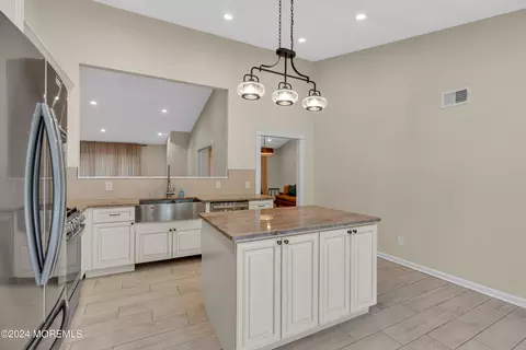 Kitchen - 222 Bartley Rd, Jackson, NJ 08527 photo 2 of 5