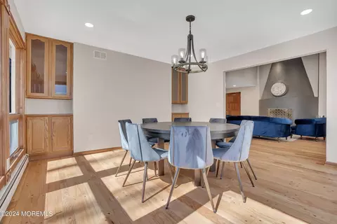 Dining - 222 Bartley Rd, Jackson, NJ 08527 photo 2 of 5