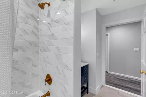 Bath - 222 Bartley Rd, Jackson, NJ 08527 photo 8 of 12