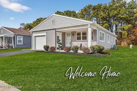 231 Orlando Blvd, Toms River, NJ 08757