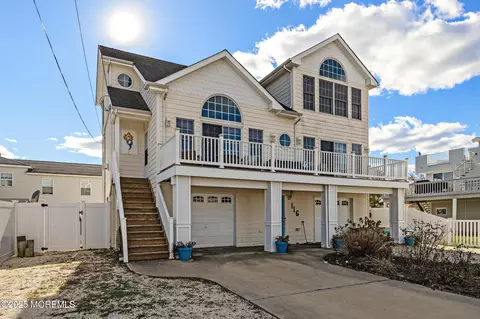 116 Dollmore Ave, Waretown, NJ 08758
