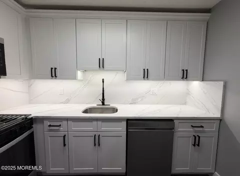 108 Violet Ln, Jackson, NJ 08527 photo 8