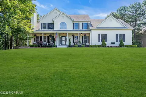 1 Opal Ct, Jackson, NJ 08527