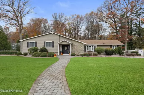 93 Wallace Rd, Middletown, NJ 07748