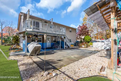 Exterior - 95 Marginal Rd, Jackson, NJ 08527 photo 7 of 7