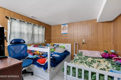 Bedroom - 95 Marginal Rd, Jackson, NJ 08527 photo 2 of 5