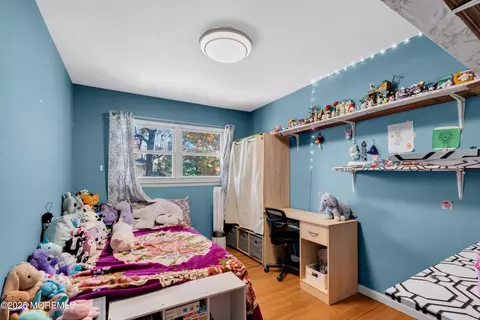 Bedroom - 95 Marginal Rd, Jackson, NJ 08527 photo 3 of 5