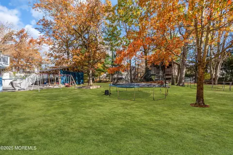Exterior - 95 Marginal Rd, Jackson, NJ 08527 photo 6 of 7