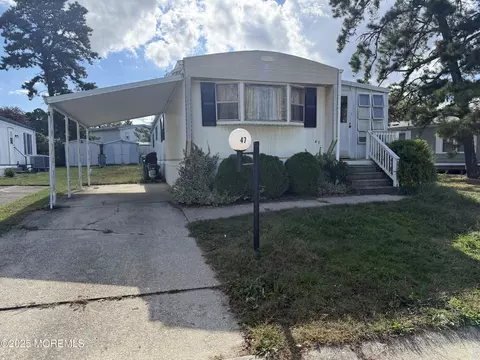 47 Nancy Ln, Barnegat, NJ 08005
