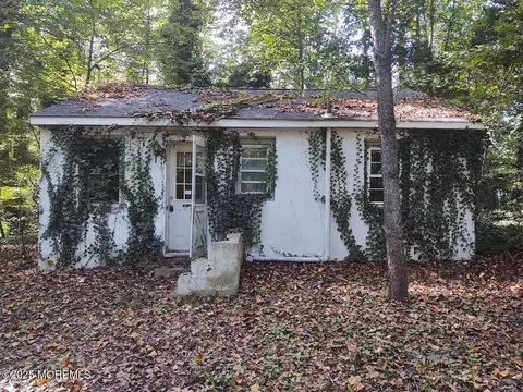 119 Brindletown Rd # A, Cookstown, NJ 08511