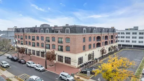 23 Wallace St #306, Red Bank, NJ 07701