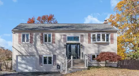 904 Tudor Dr, Toms River, NJ 08753