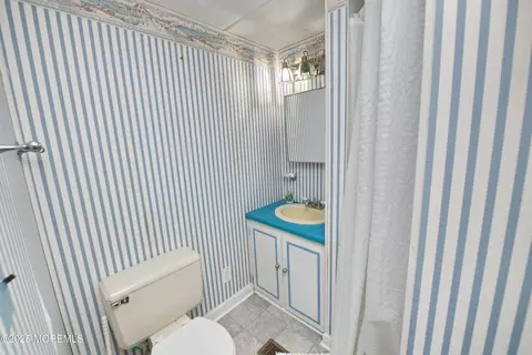 Bath - 35 Judith Way, Jackson, NJ 08527 photo 4 of 4