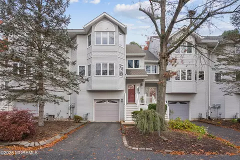 142 Orchid Ct #1402, Toms River, NJ 08753