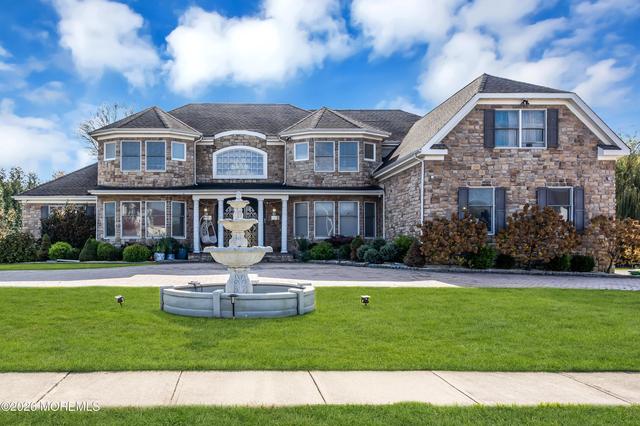 185 Dayna Ct, Toms River, NJ 08753