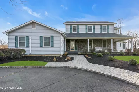 113 Arneytown Hornerstown Rd, Allentown, NJ 08501