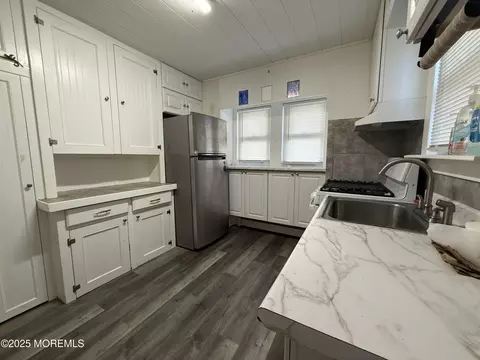 930 Tappan St, Forked River, NJ 08731 photo 7